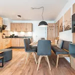 Falken 4 Apartment