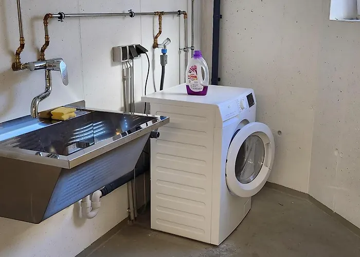 Apartament Falken 4 *