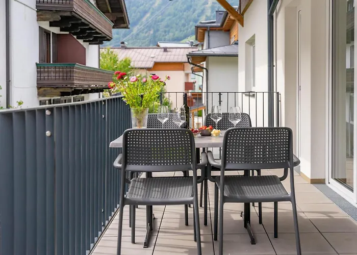 Apartament Falken 4 *